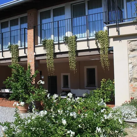 Cascina San Martino Bed & Breakfast